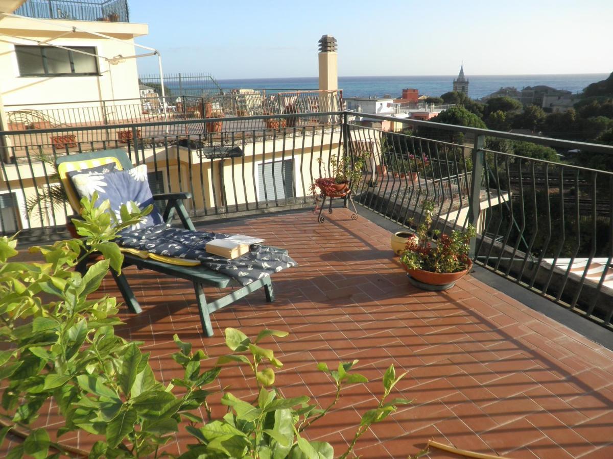 Piccolo Attico Sul Mare Apartment Moneglia Exterior photo